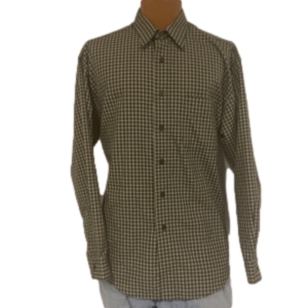 VAN Heusen button-down shirt size L